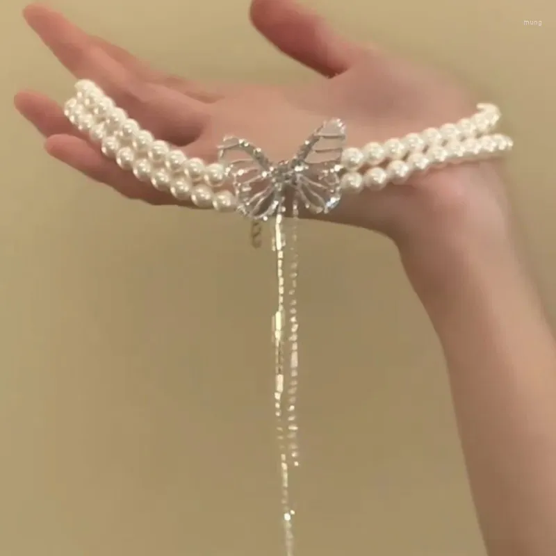 Colliers pendants Sparkling Zircon Butterfly Double couche Perle Collier pour femmes Bijoux Cadeaux