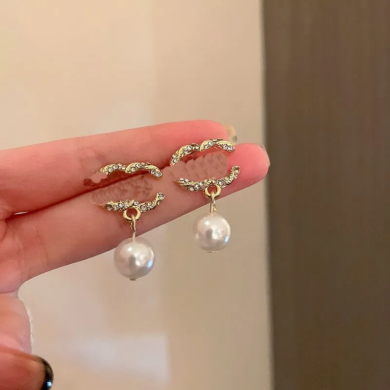 Pendientes de sementales para el diseñador de orejas para mujeres 18K Joyas de oro chapadas Mujer Hermosa vintage Bringos Pendientes de diamantes de cristal Regalos de aniversario de colores múltiples Zh015 C4