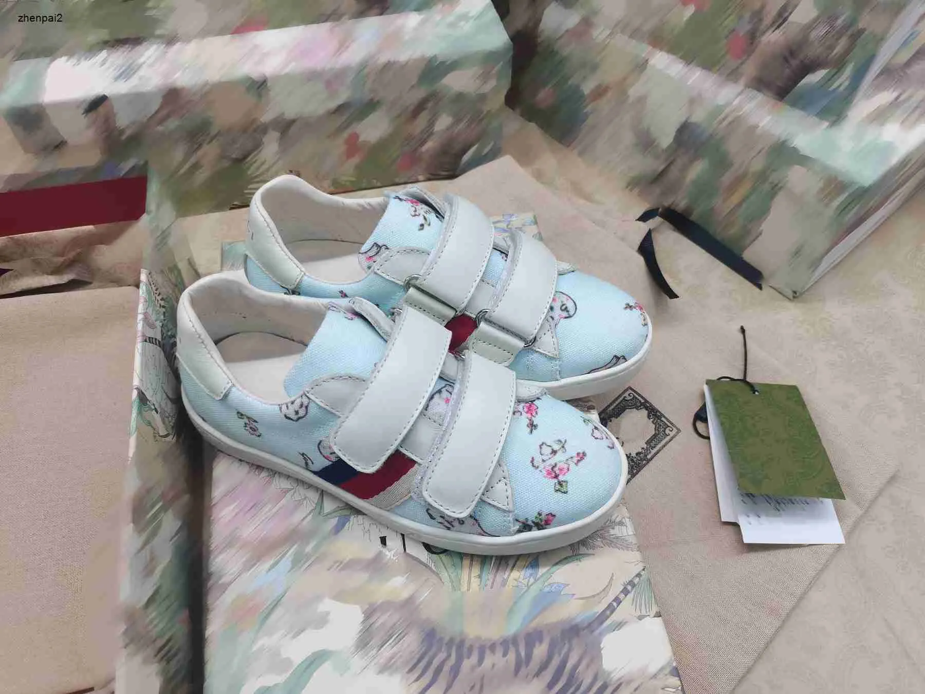 Luxe baby sneakers schattige bloemen patroon print kinderschoenen maat 26-35 hoogwaardige merkverpakking buckle riem meisjes schoenen ontwerper jongens schoenen 24May