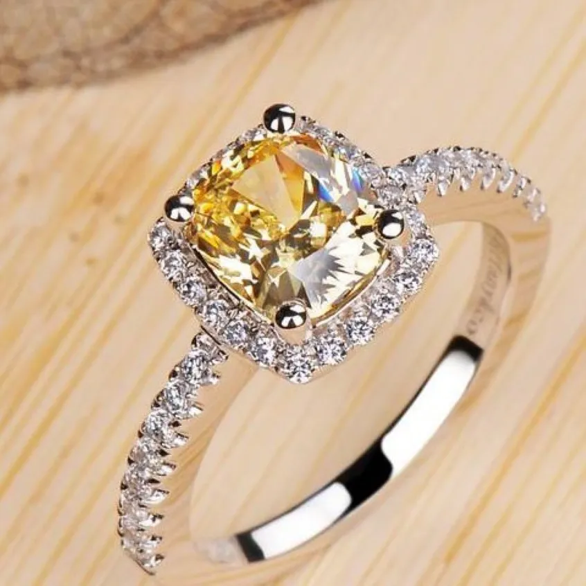 Estilo famoso de alta qualidade SONA Amarelo amarelo Carates quadrado Anel de diamante Platinum Mulheres anel de noivado de casamento Moda Fine Jewelr 287R