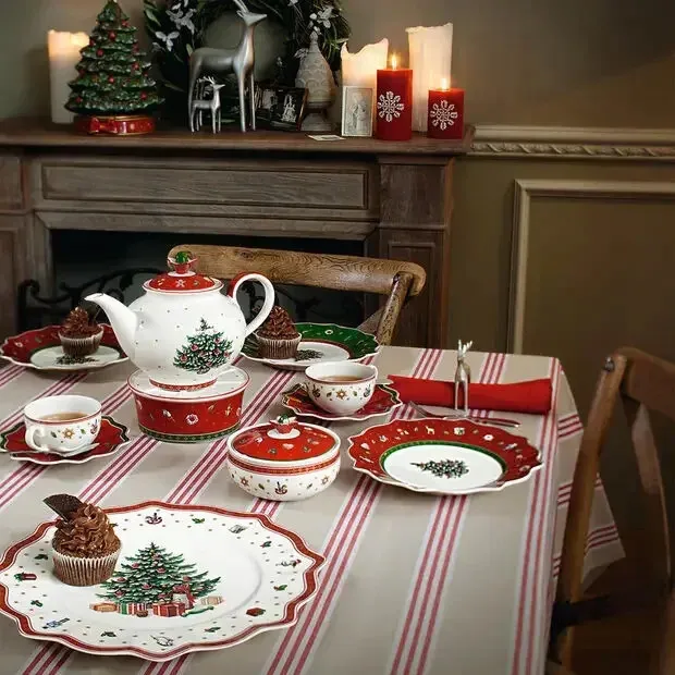 Spennamenti per tavolini di Natale tedeschi piatti a piatto per torta rotonda per torta tazza tazza di caffè tazza di tazza di zuppa piatti insalata di piatti 240508