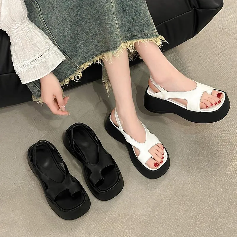 Casual Shoes Thick Bottom Toe Retraction Sandals Women's 2024 Summer Fashion Fairy Wind Sponge Cake