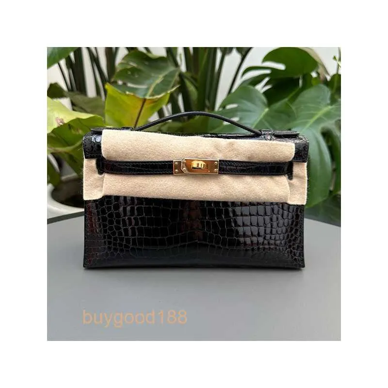 Top Ladies Designer Kiaelliy Bag Black Gold Mini Generation Bright Face Inverted V Crocodile Handheld Dames Bag