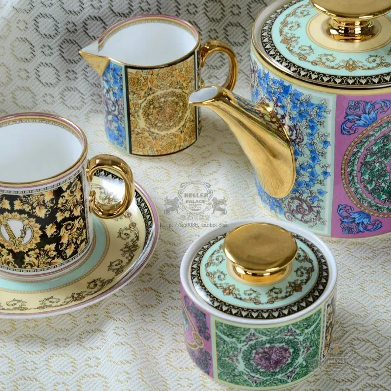 Кофейный кофе в европейском стиле переглашенная цветовая фигура кость в китайский чай британский послеобеденный чай керамический кофейный кубок набор кофе 240508