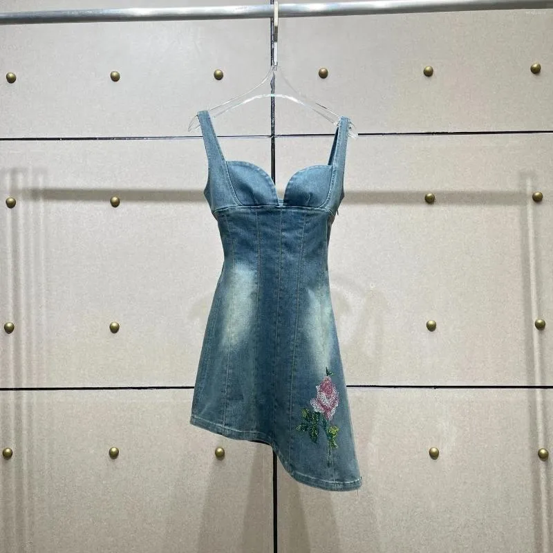 Lässige Kleider Sommermodeblau -Diamanten gepresstes Waschwasser Jeans Jeans Mini Kleid für Frauen hohe Qualität