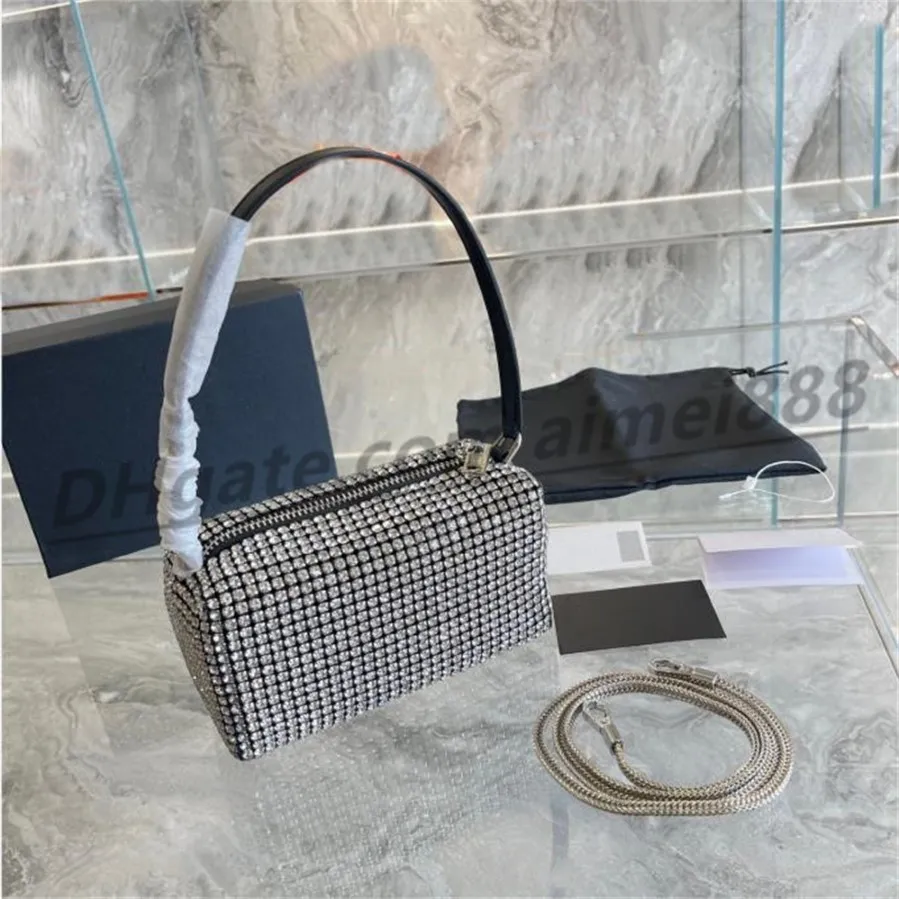 Top diamond handbag Shoulder bag specially designed for women Bust fashionable Chain handbag Handmade fashioned Totes Cosmetic Evening 2660