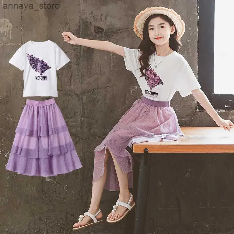 Ensembles de vêtements Korean Summer Girls 2pcs Vêtements Set Youth Girls T-shirt Imprimé Girls GOZ CAKE SKI ÉCOLE GRIPLES SETH SETL2405L24045