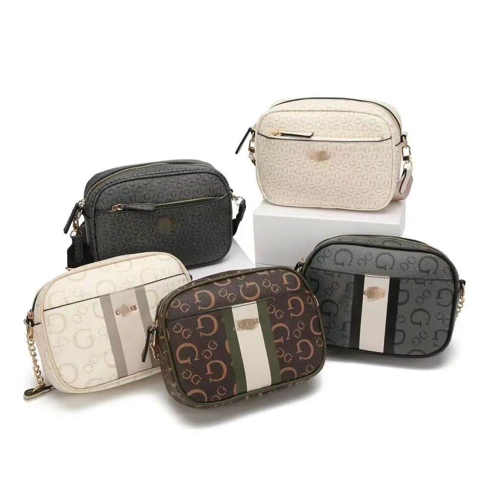 Luxury Womens Double Chain Shoulder Bag With Crossbody Chain
