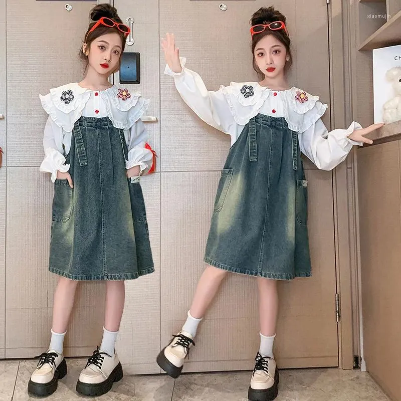 Clothing Sets Korean Spring Autumn Children Girl 2pcs Clothes Set Junior Flower Lapel Long Sleeve Tops Denim Suspender Skirt For