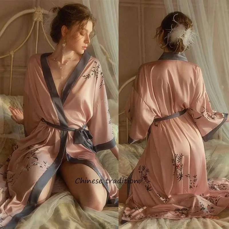 Kadınlar Robe Femme Peignoir Çiçek Baskı Loungewear Kadın Rayon Batah Kemono Nightwear Seksi Samimi Samimi Silk Büyük Boy Tapın