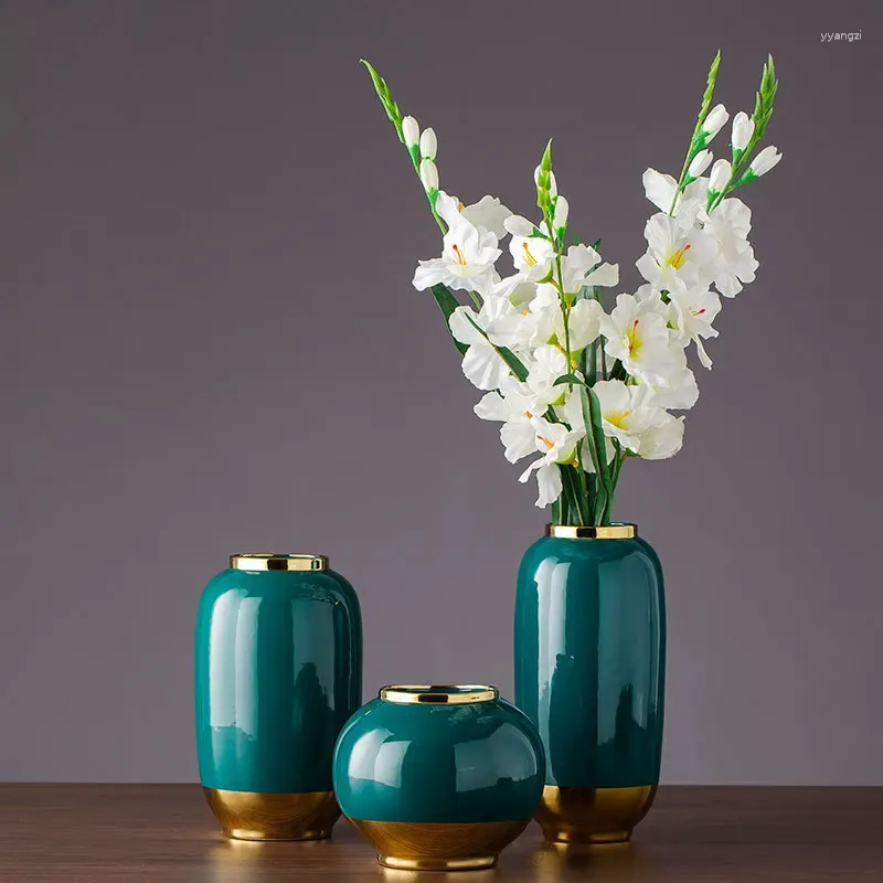 Vasos verde -verde escuro Painted Flores douradas inseridas com móveis retro europeus ornamentos de flores secas salas modelo Villas CE