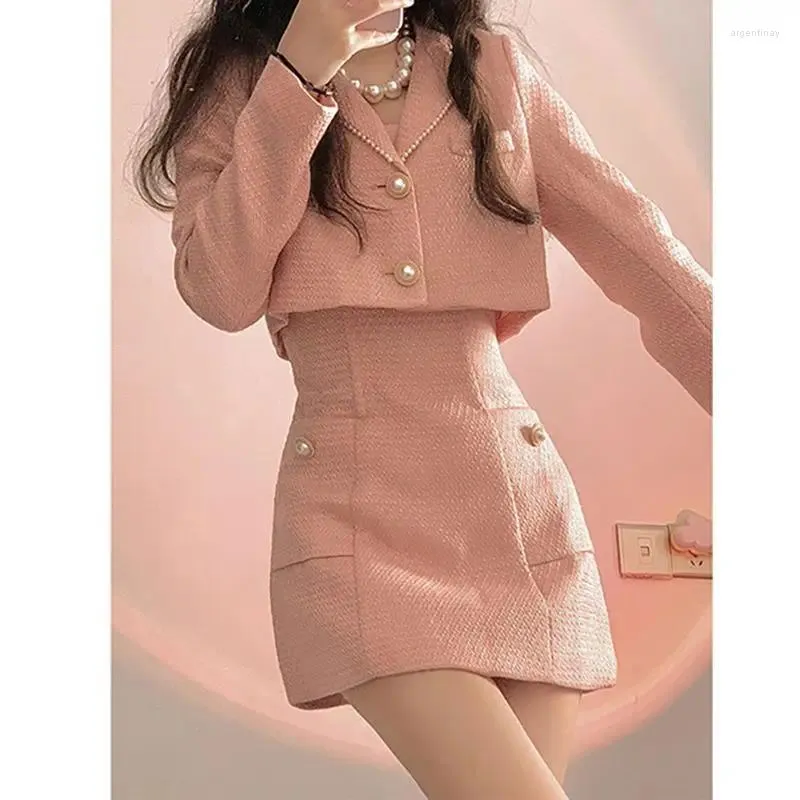 Vestidos de trabalho Moda Moda Rosa Conjunto de vestidos pré-que queda de duas peças