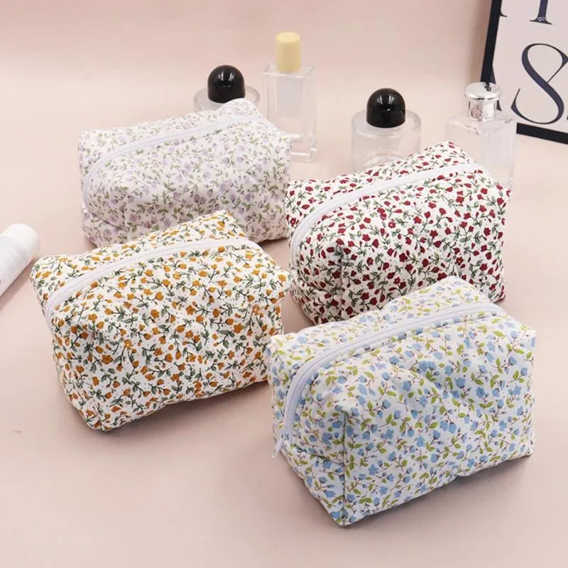 Cosmetic Bags Women Makeup Storage Bag Aesthetic Floral Holder Large Capacity Soft Multifunction Skincare Pouch