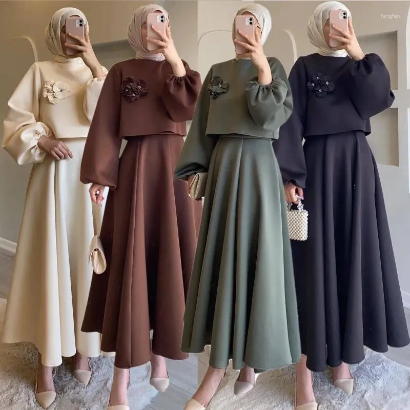Etnik Giyim Zarif Müslüman Kadınlar 2 Parça Setleri Abaya Dubai Düz Renk Üstleri A-line etekler Eid Arap İslami Moda Kıyafetleri Orta