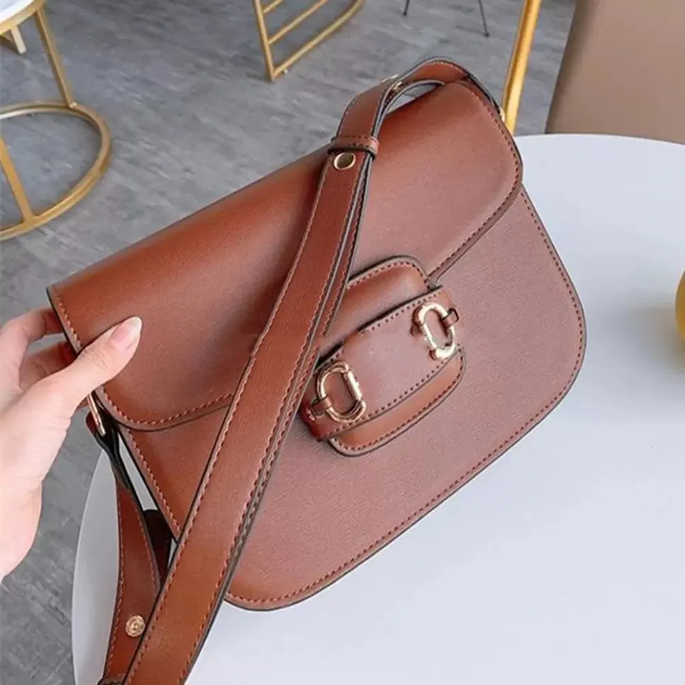 Sac à selle sacs de soirée Retro SALDDLES SACTIONS DE LURME Designers de luxe Insérer la boucle en cuir authentique à épaule message