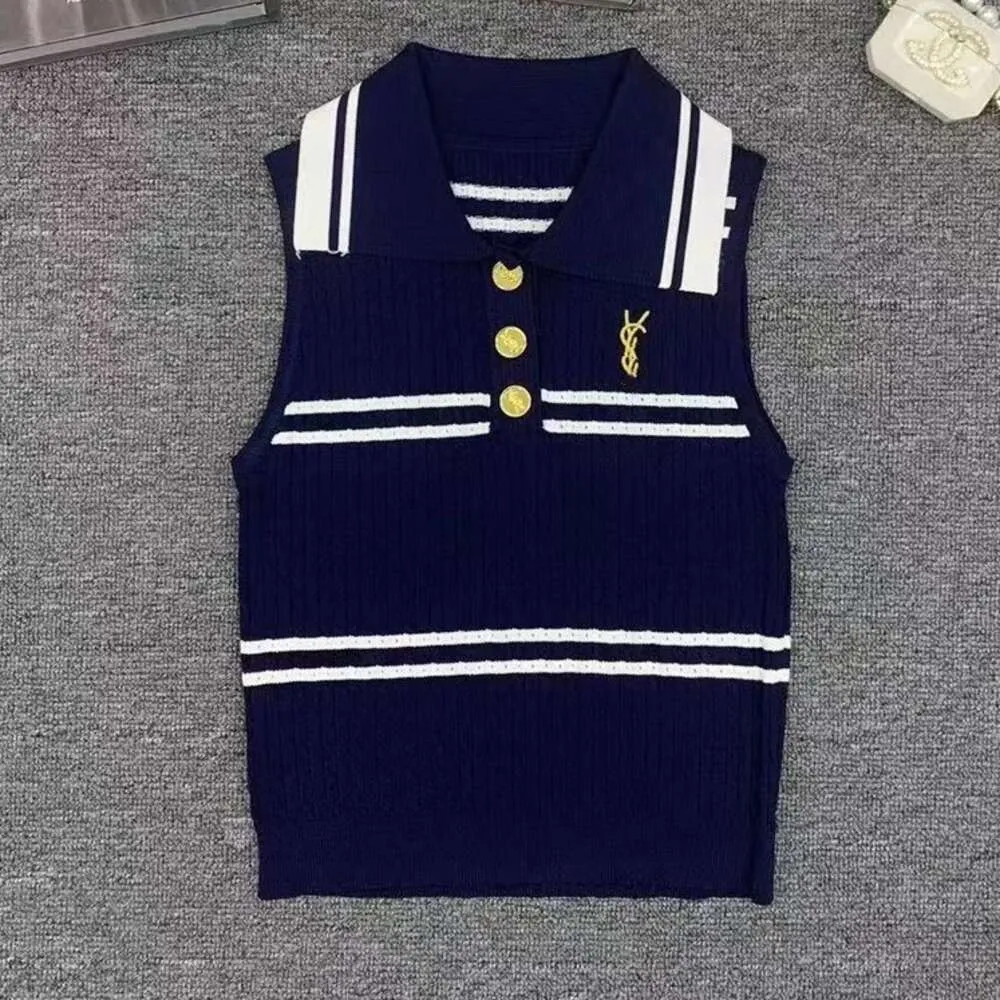 2024 Été Nouveau polo Contrasse Contraste Stripe Sans manchés Taux de tricots Femmes Femme Lumière Luxury Top