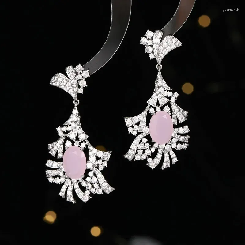 Boucles d'oreilles en peluche Bilincolor Lumière et zircon luxueux incrusté charmant pour le mariage ou la fête