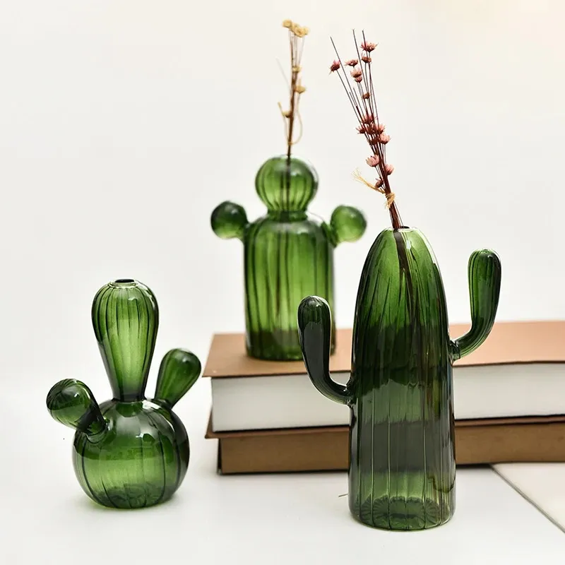 植物のためのサボテンの形をしたガラス花瓶クリエイティブ花瓶の装飾ホームデスクトップ装飾透明な水耕栽培植物花瓶の誕生日プレゼント240510