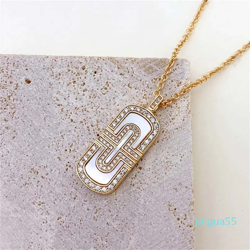 Collier d'or pour femmes Colliers Designer Bijoux femme Paper Clip Fonds Rose Silver Diamond Chains Jewellry Lady Girl Birthday Fête Cadeau