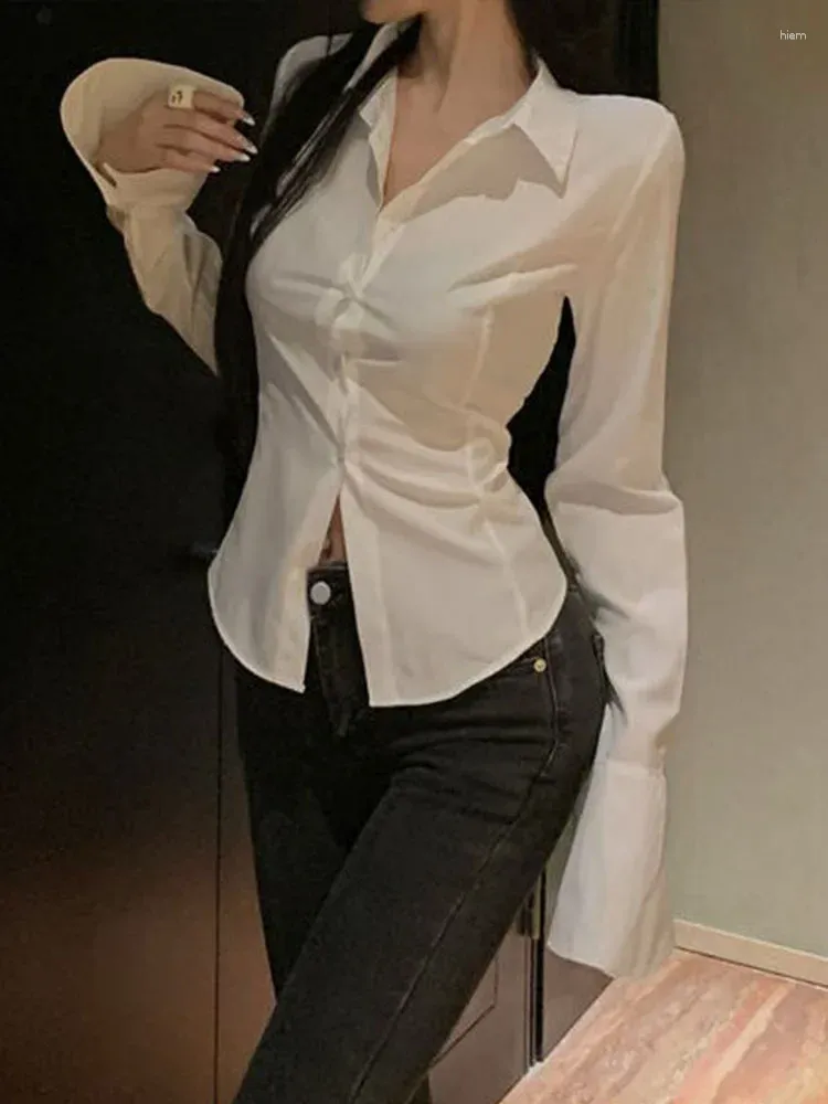 Bluzki damskie 2024 Black Bell Sleeve Top Vintage Corset Biała koszula Kobiety długa gotycka lolita rozszerzona koreańska bluzka