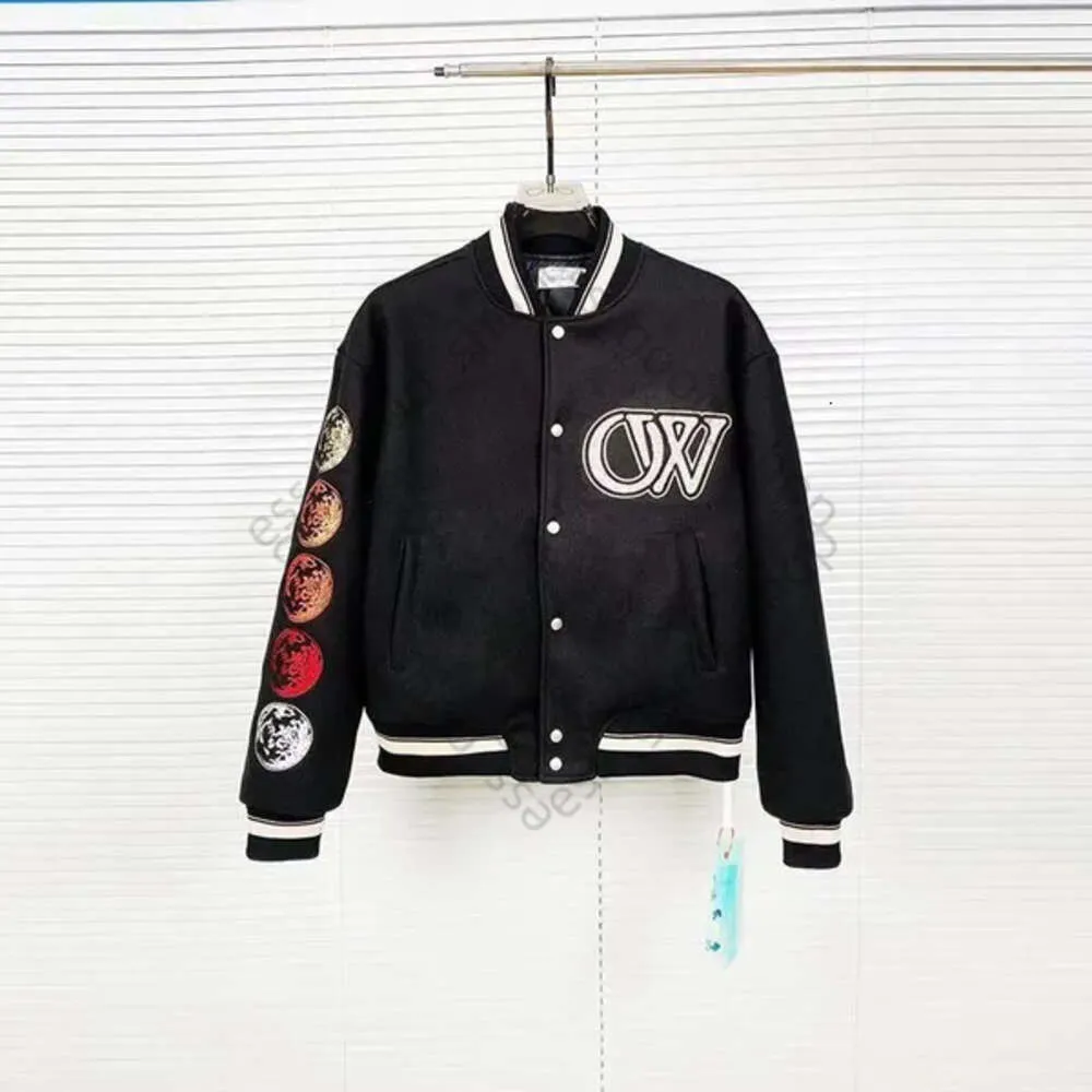 Herrenjacken Designer von Jacken White Varsity Vintage Loose Long Baseball Hip Hop Harajuku Off With Jacket Letter Stickerei Streetwear 617