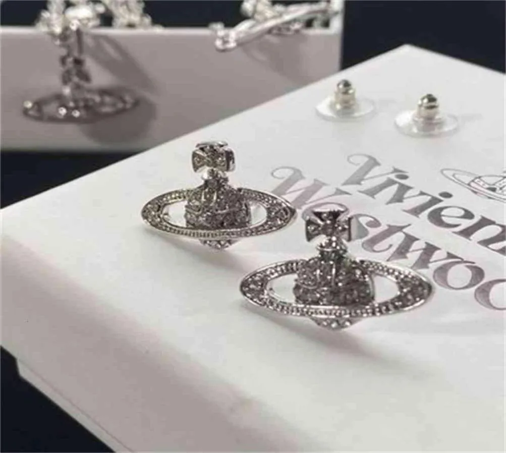 Önhängen 21 Empress Dowager -stil nana med en modeflickatillbehör, mångsidig cool metall diamantörhängen1825361