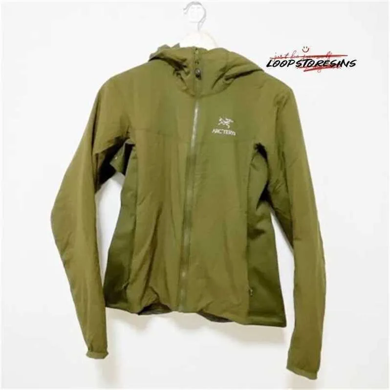 Diseñadores Marca de chaquetas con capucha con capucha Arcatomlt Jacket de peso ligero de mujeres oscuras T270