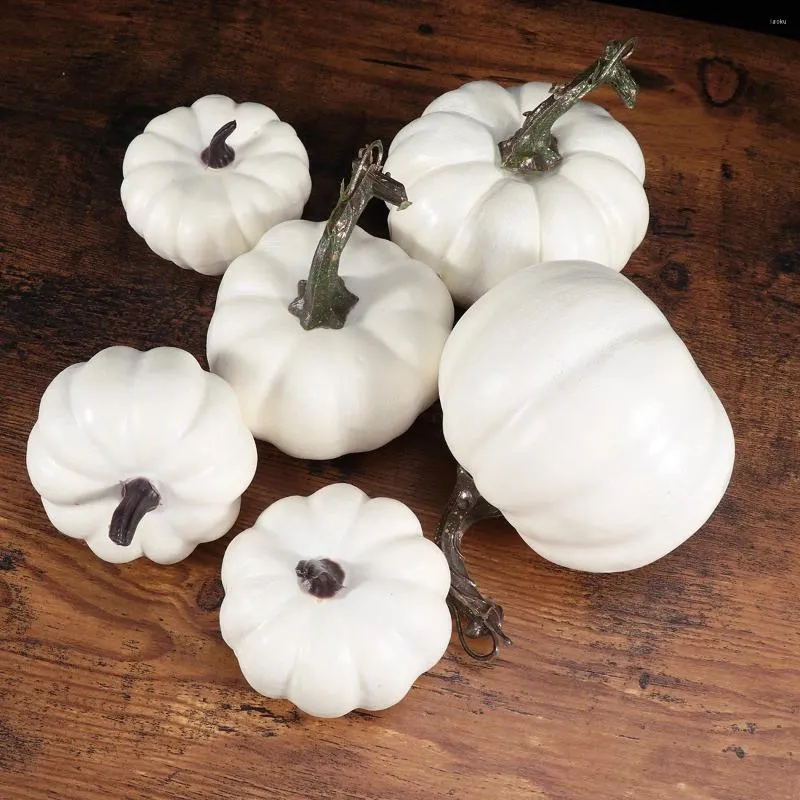 Fleurs décoratives 6pcs Pumpkins artificiels Mini citrouille réaliste pour bricolage Craft Halloween Fall Harvest Thanksgiving Party Decoration