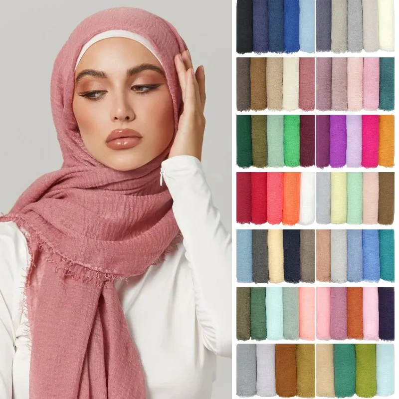 161 Colores PLATADO PLAINE Hijab Buffbble Musulmán sólido Mujeres de arrugas Turberas Bufandas Velo de chal ondulado 240425