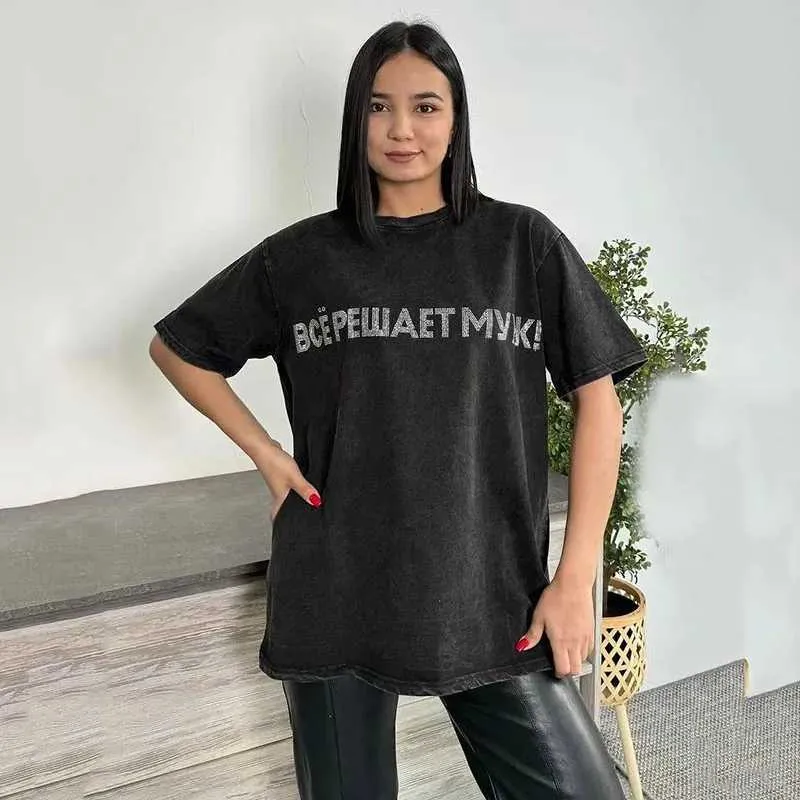 T-shirt féminin Hinestone décontracté en détresse noire T-shirt Short Slves Summer Vintage Fashion Harajuku T-shirt Loose Femmes Strtwear T240508