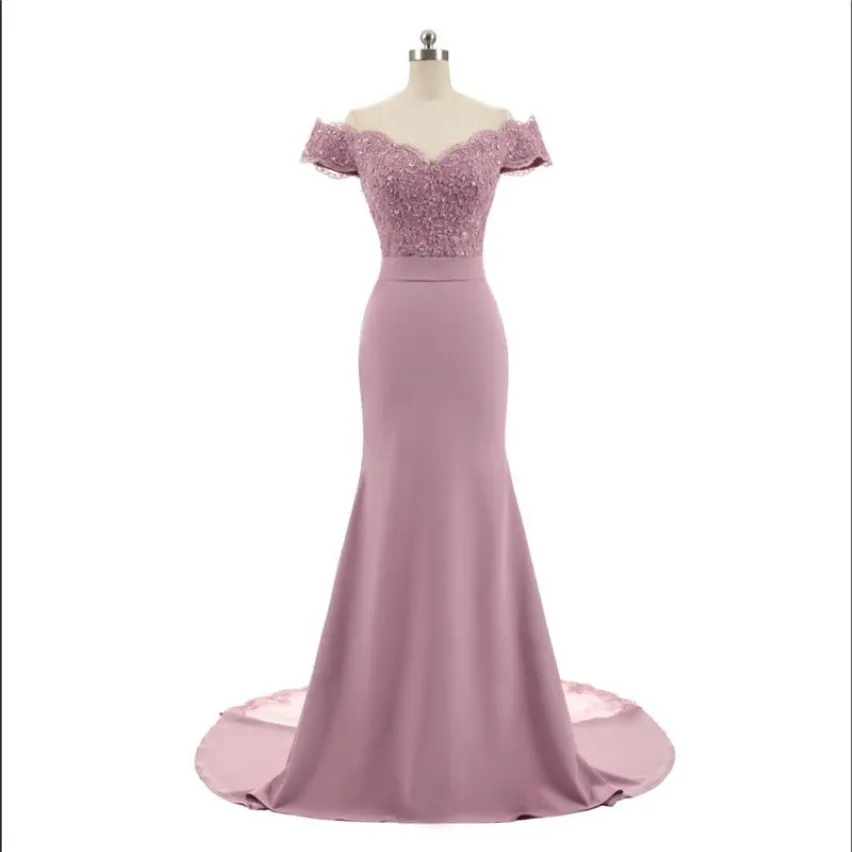 Ny ankomst Pink V Neck Cap Sleeve Vintage Lace Appliques Pärlade sjöjungfru brudtärna klänningar Party Gowns Vestido de Festa 221L