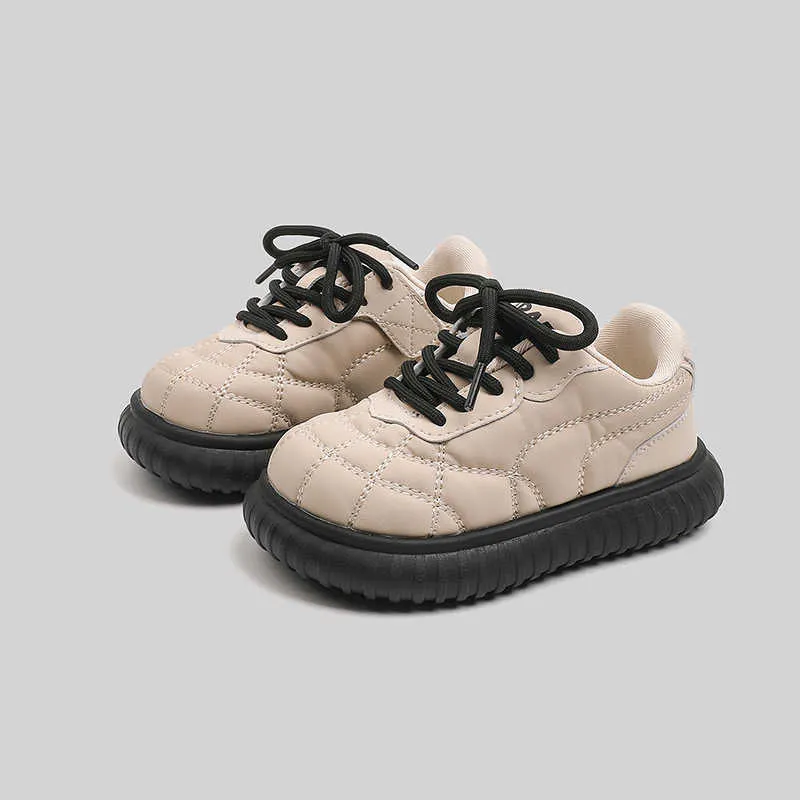 Sneakers Childrens Corean Personalizzati Shoe di pane di moda 2023 Autunno Nuove ragazze SOLE SOLE SOLE LEGGE PICCOLA CASUALE BIANCA H240510