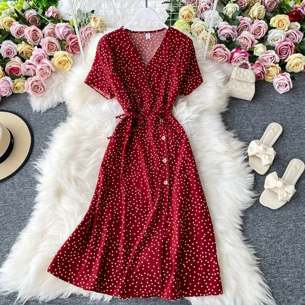 2024 Knappar Red Elegant Sexy Dres Summer Vneck Polka Dot Midi Dress Midje Split Vestidos de Fiesta kläder 240509
