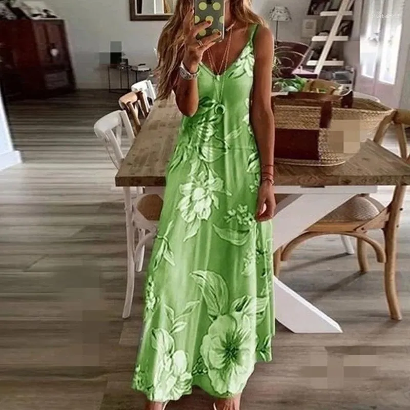 Vestidos casuais 2024 Vestido da primavera Mulheres Mulheres Verdes Estamão Floral Vibra V Long Bohemian Festa sem mangas praia