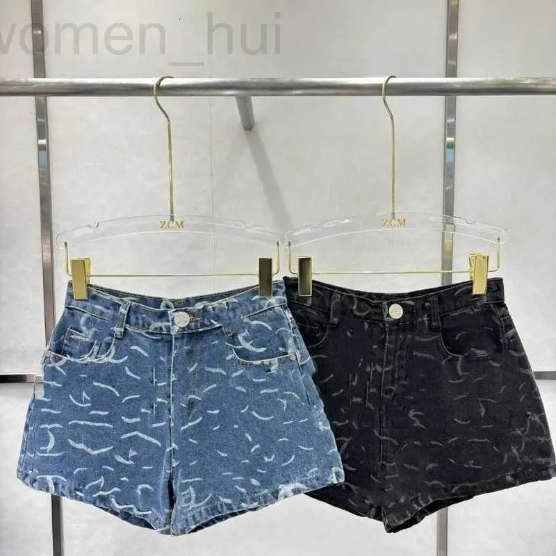 Designer des shorts féminins 3530318 printemps / été Nouveau style à la mode et de style occidental Small parfumé industrie lourde industrie perlé denim ikuw