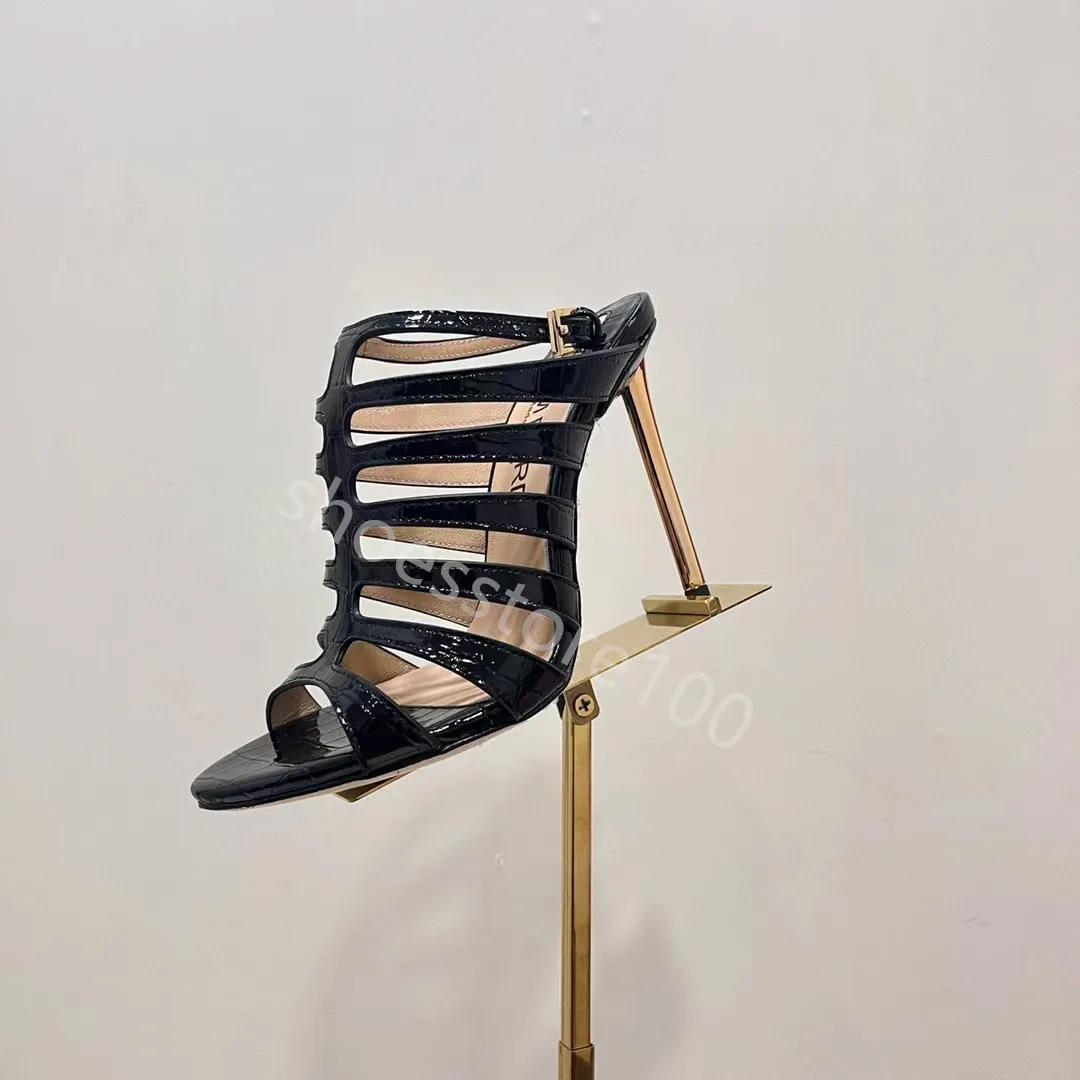 Płynki ozdobne Sandały Stiletto 105 mm skórzane skórzane kostki wąskie sandały opaski Obcasy wieczorne buty damskie luksusowe projektanci sandały TM