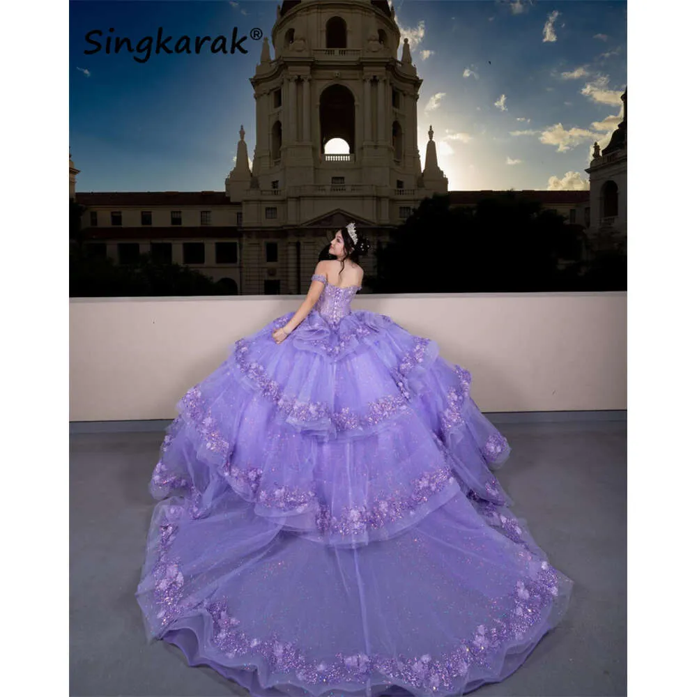 Abito da ballo principessa di lavanda vestiti Quinceanera Abiti Fiori Appliques perle Vestidos de 15 Anos Sweet 16th Dress