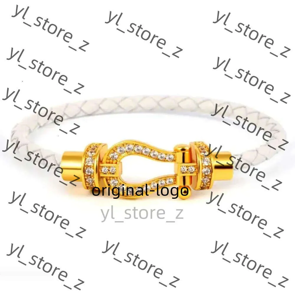 David Yurma Bracciale Dy Bracciale Designer 24SS Bracciale Fashion Gioielli per donne uomini Gold Silver Pearl Cross Cross Bracciale Bracciale Dy Dy Man Christmas Gift 6E15