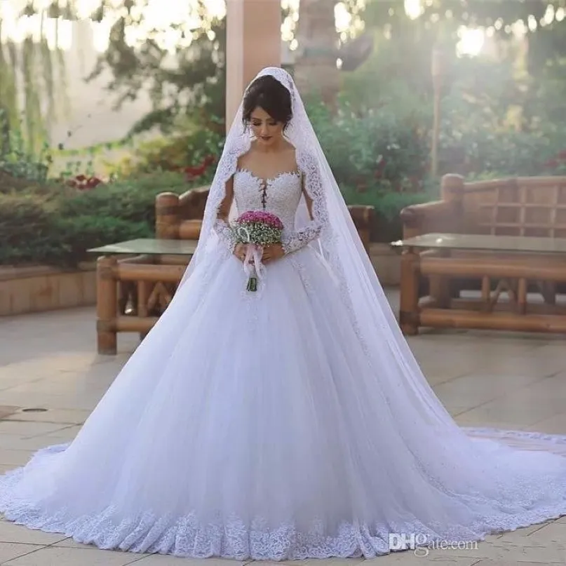 Luxe Dubai Arabische Dubai trouwjurken Lace Long Mouwen Sheer Neck Applique Court Trein Wedding Bridal Jurken Formeel Wedding Party D 204J