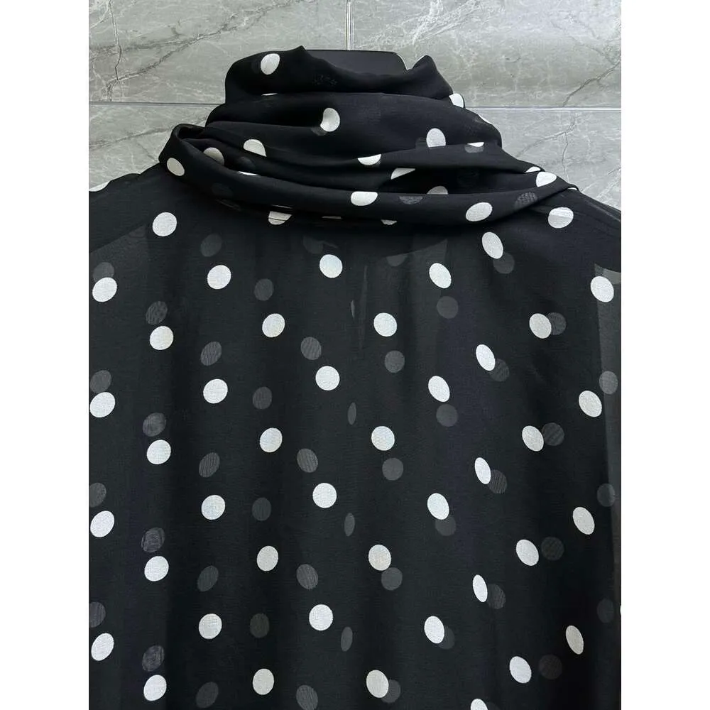 2024 Odzież damska Sprężyna i letni duży dekolt jedwabna koszula Polka Dot Shirt Spring Lato New 53