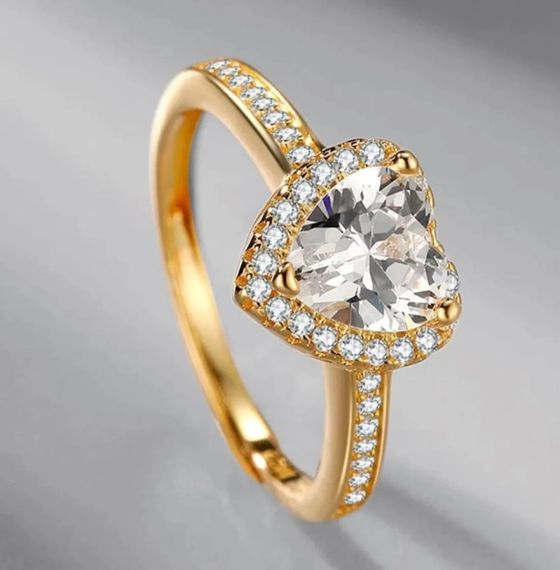 2021 NIEUW S925 SILVER GOLDPLATED HEEFTE HARTSCHAPELDE DIAMAND RING LICHT LUXE Mode Persoonlijkheid Huwelijksvoorstel Vrouwelijk sieraden4391933