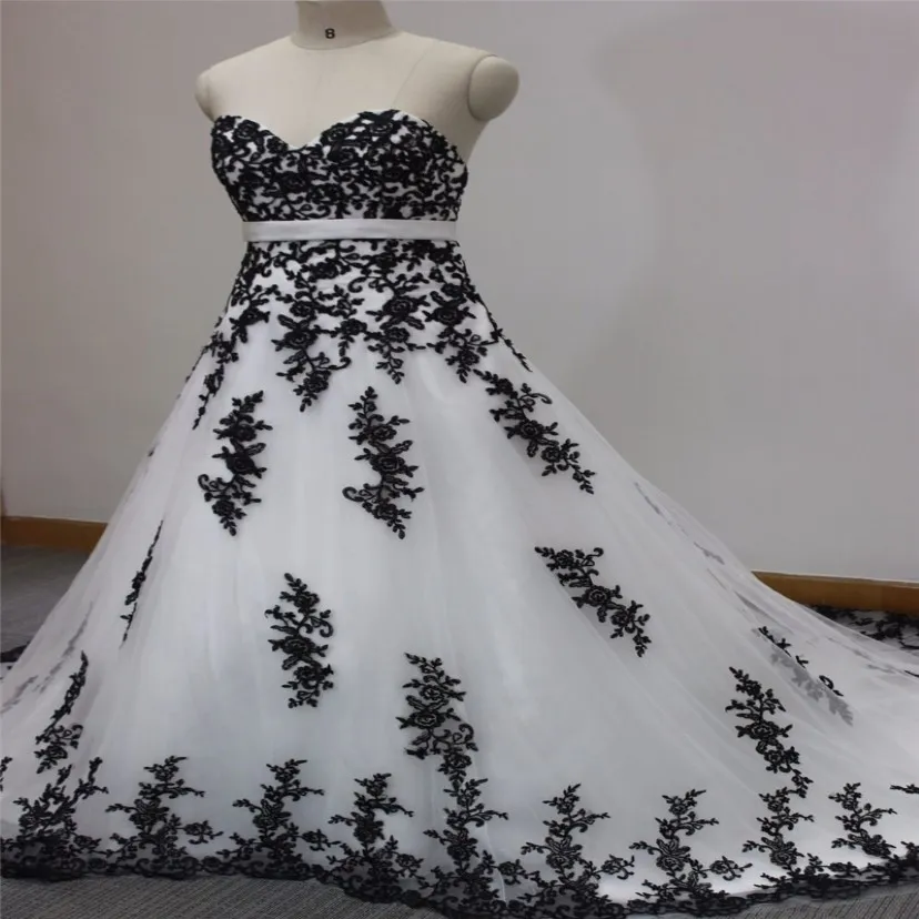 Weiße und schwarze Spitze Brautkleider Ballkleid mit Off Schulter -Appliken Partykleid Brautkleider QC1011 272s