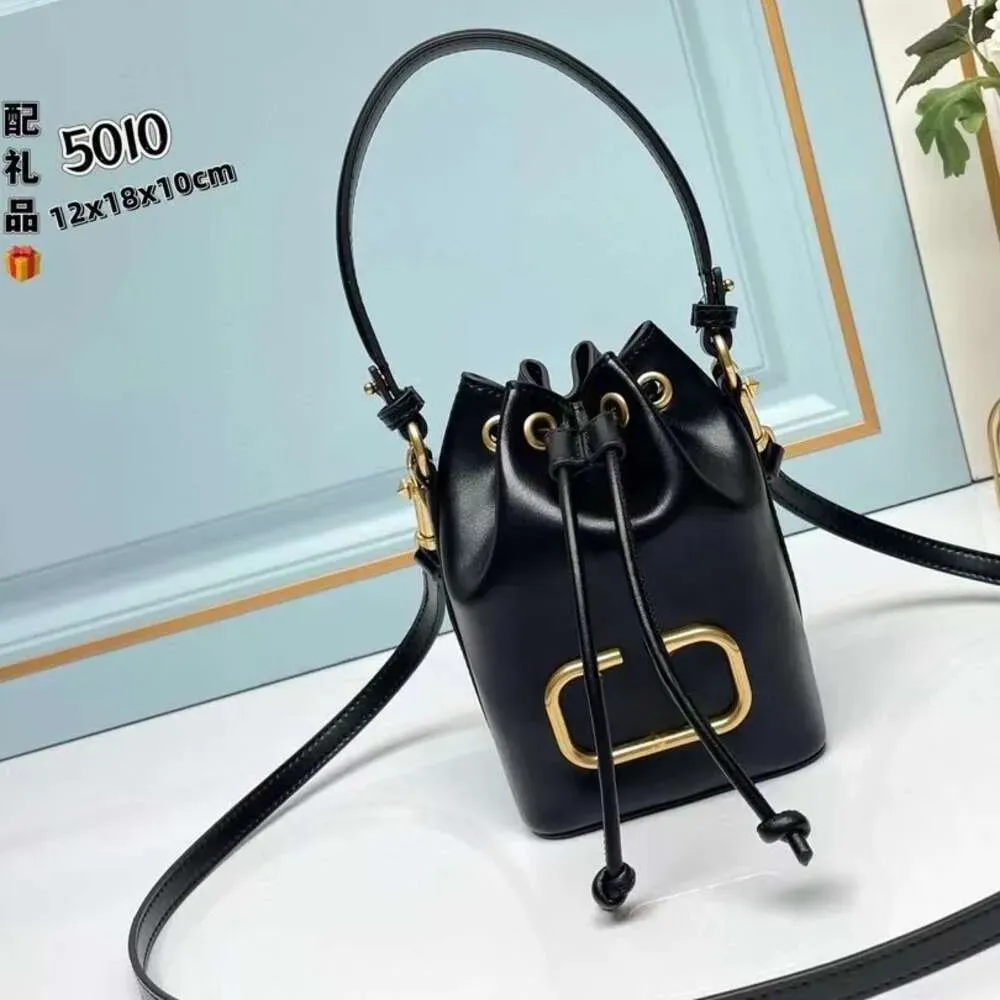 5010 V -knop Bucket Bag Handtas Drawstring Opening en Sluit nieuwe winkelgroothandel