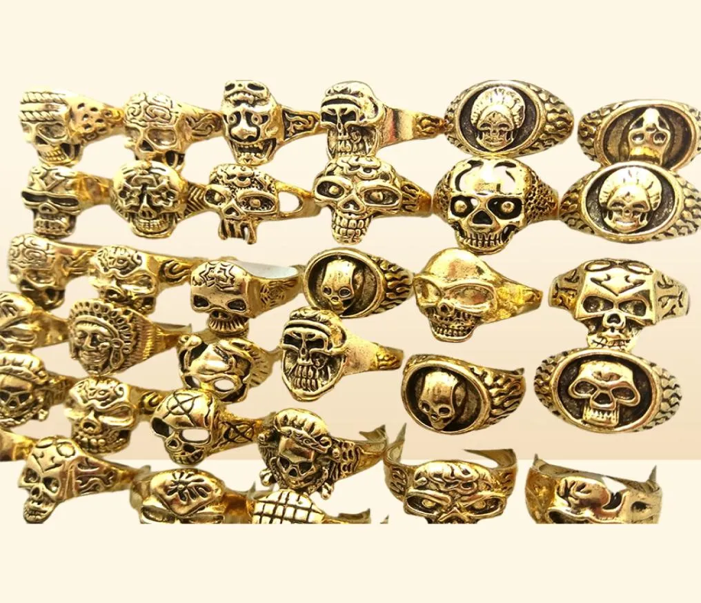 Whole lot 50pcs Gold Mix Men Gift Mens Punk Style Jewelry Skull Ring Skeleton Pattern Man Gothic Biker Rings Party Gift Wholes4098274