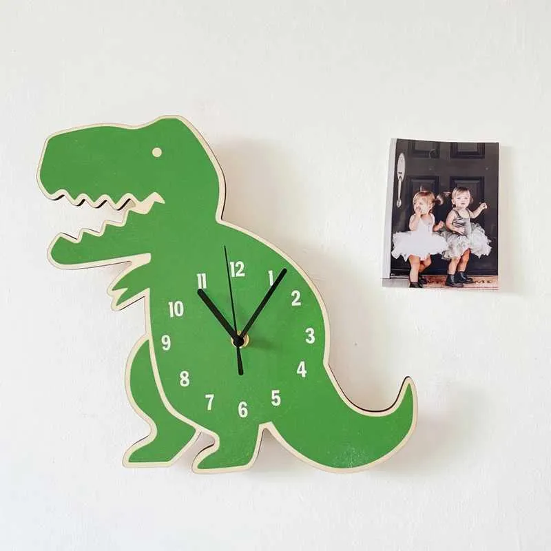 Horloges murales garçons chambre horloge murale dessin animé dinosaure pour enfants décoration en bois silencieux maison Q240509