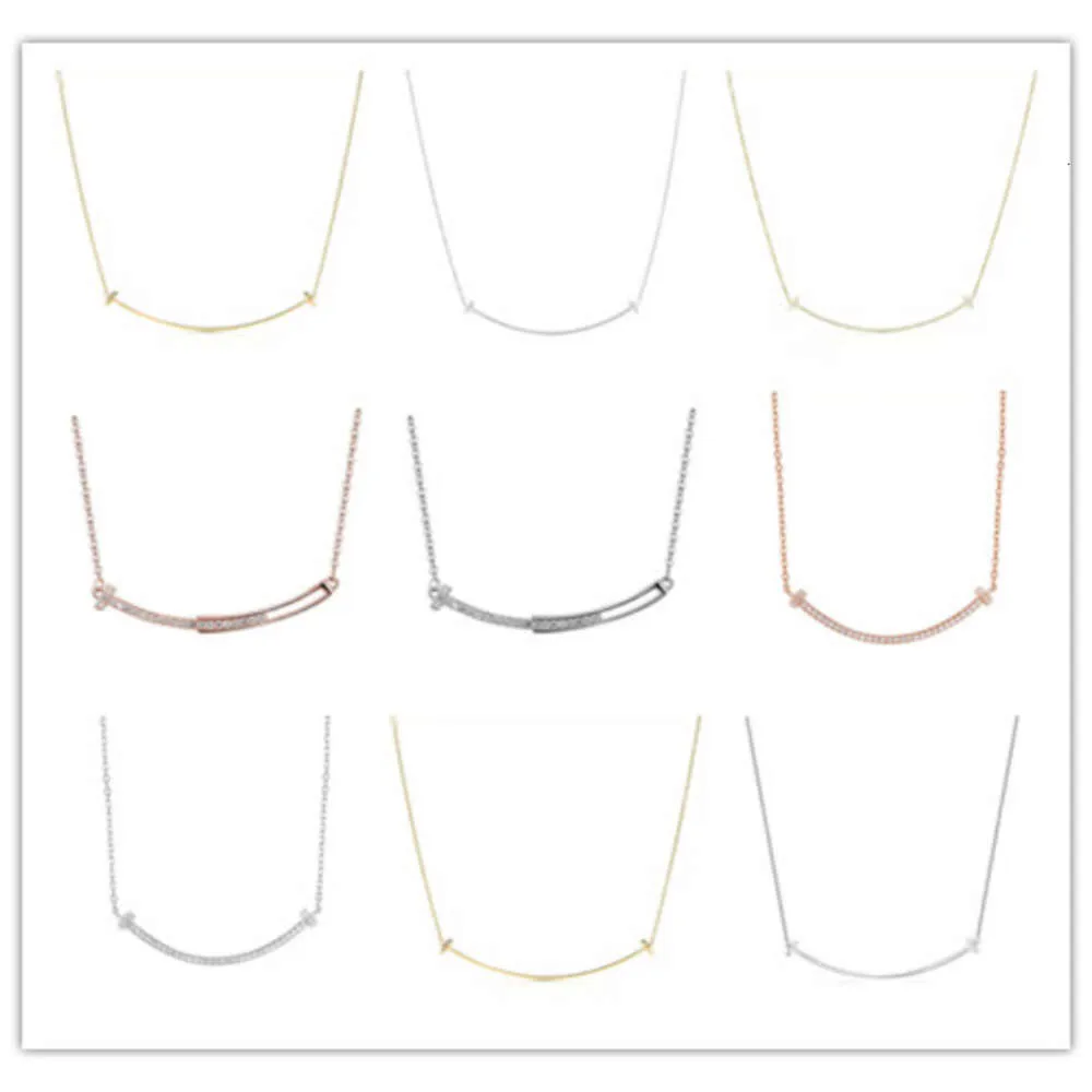 Collier de diamant de la créatrice de bijoux de mode Smiley Face, la famille T a une gamme complète de colliers, le collier de style Bohemian 14K Moselle Bohemian
