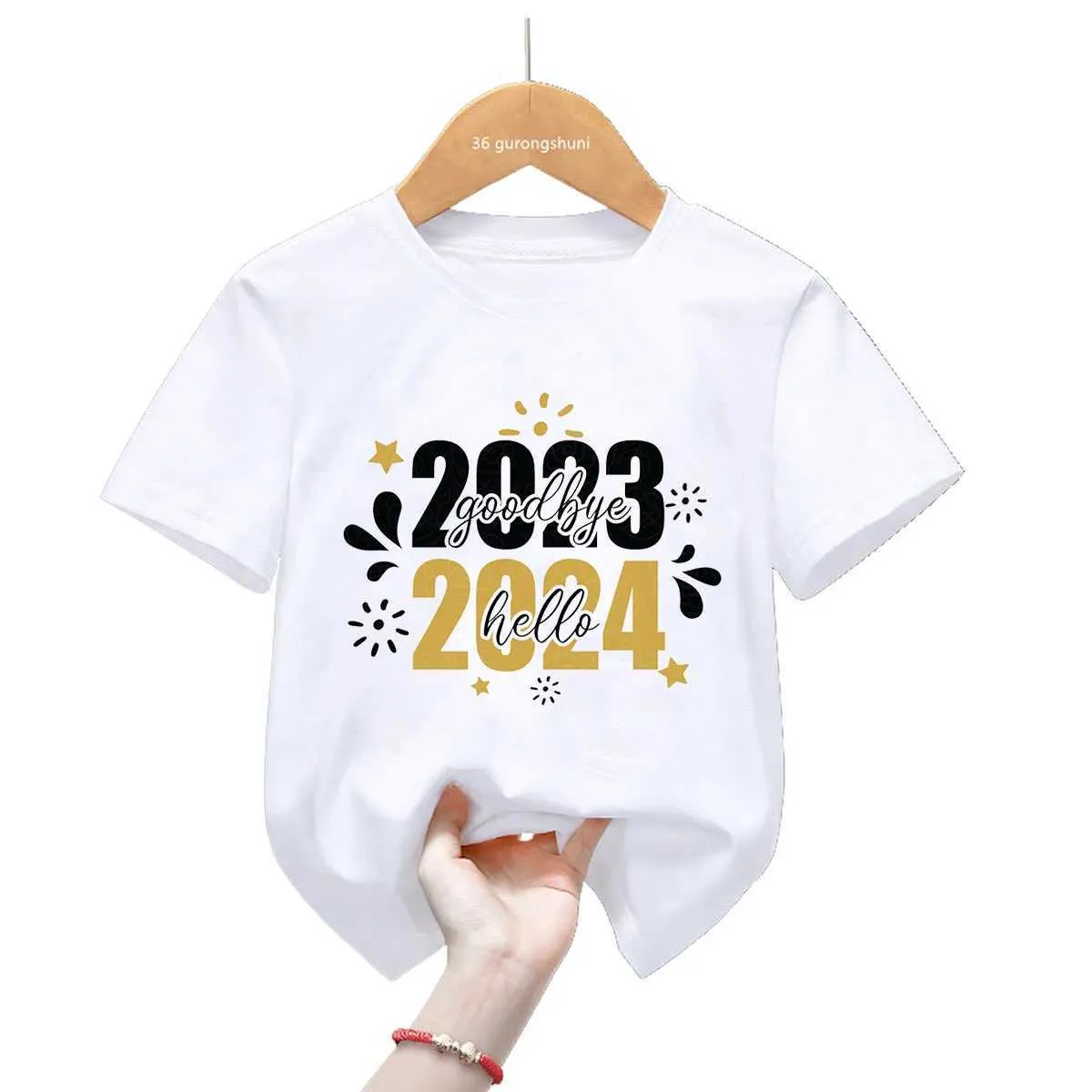 T-shirts 2023 B au revoir Hello 2024 Bonne année T-shirt drôle de vêtements pour enfants unisexe garçons Tshirt Famile Family Party Short Sleeve Tees Top T240509
