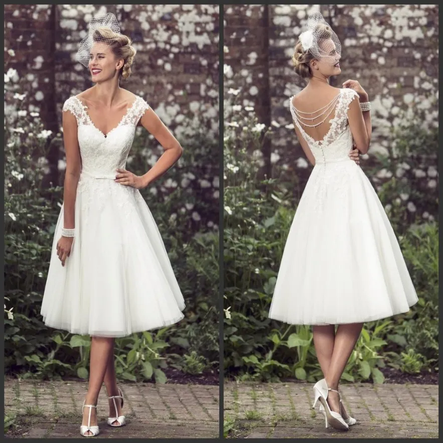 Vintage 50 -talets korta spets bröllopsklänningar v hals spets applikation te längd pärlstav brud bröllop klänningar med knappar vestido de 244w