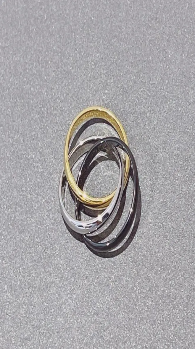 Série Trinity Ring feita de cerâmica preta e 18k de alta qualidade contador da mais alta qualidade Reproduções oficiais AVNCED EXQUISIT3716532