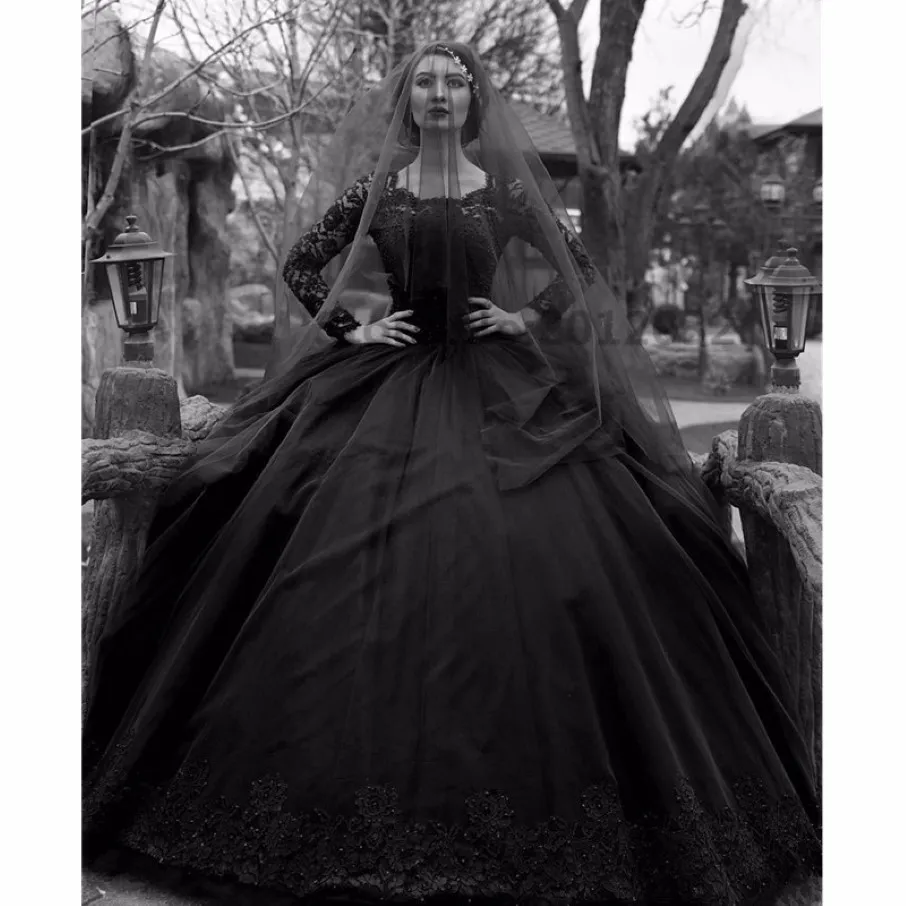 Vintage Black Gothic Ballkleid Brautkleider Langarm Perlen Perlen Spitze Juwel Hals Neue 50er Hochzeitskleider Nicht weiße Robe de Mariee 325z